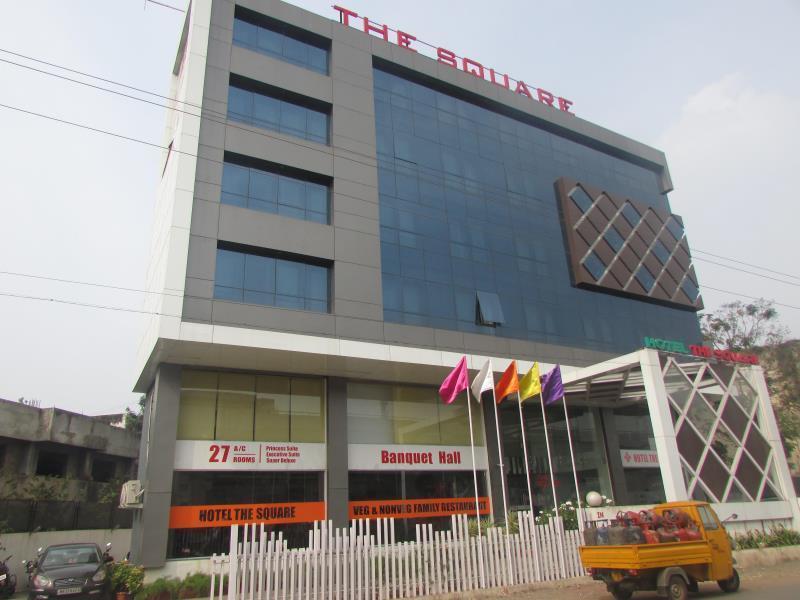 Hotel The Square Насик Экстерьер фото